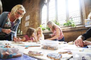 Leona Artists Resource