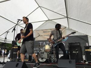 MidSummer Muswell entertainment